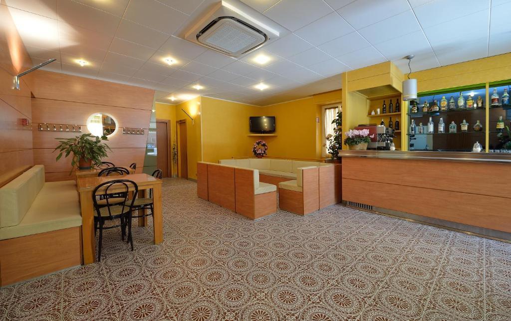 Hotel Guya Varazze Exteriör bild