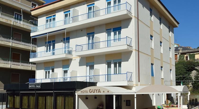 Hotel Guya Varazze Exteriör bild