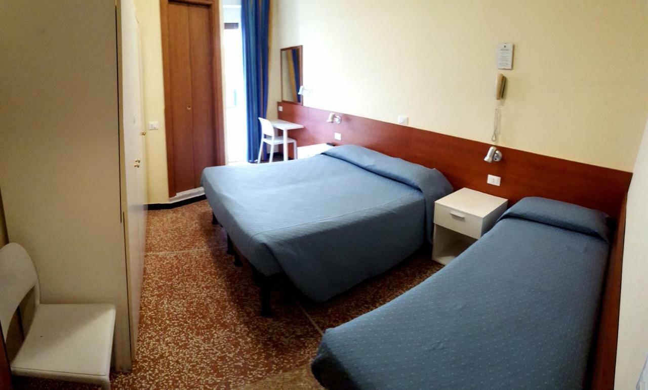 Hotel Guya Varazze Exteriör bild